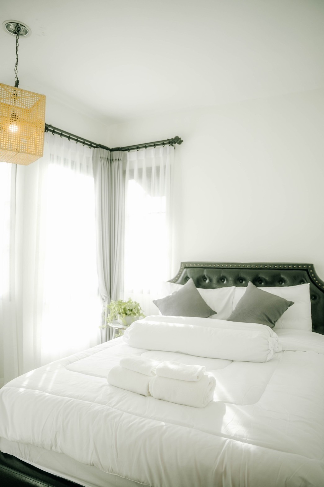 Featured Image 12